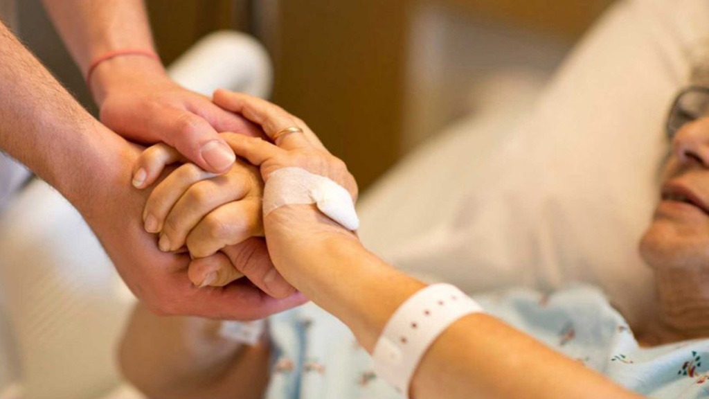 Loi pour plus de lits et de meilleurs soins
